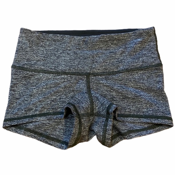 Lululemon Grey 2” Inseam Workout Shorts Size 2 - Picture 2 of 2